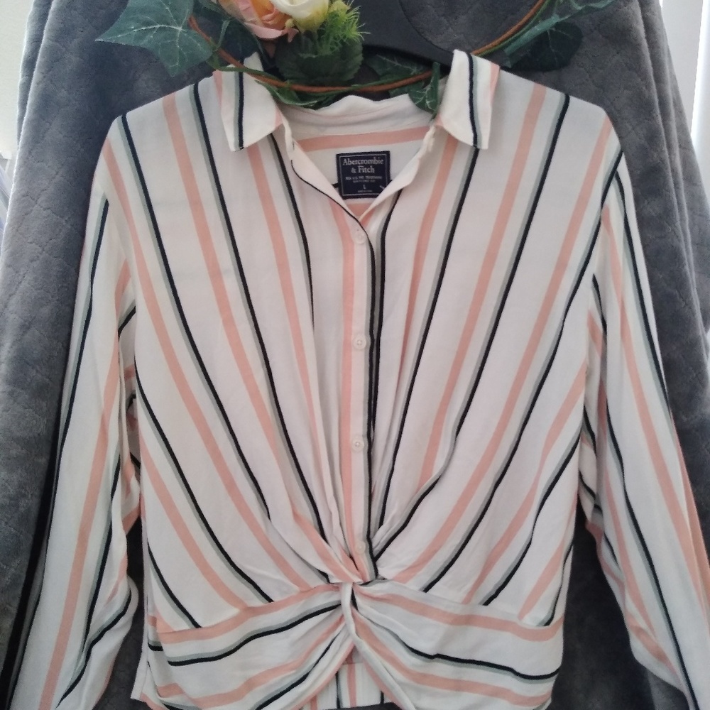 Crop long sleeve button up blouse